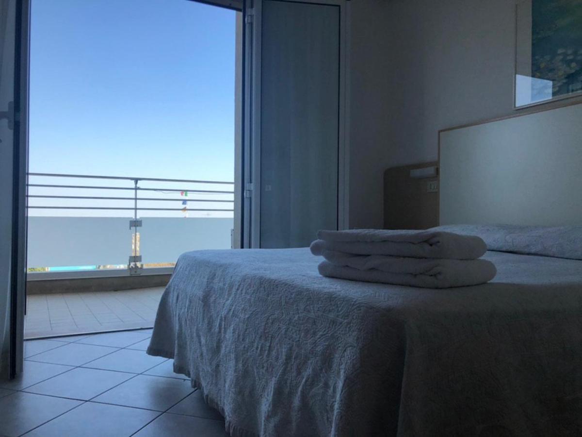 Hotel Alda チェルヴィア エクステリア 写真